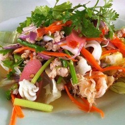 ยำรวมทะเลรวมมิตร กุ้ง,หมึก