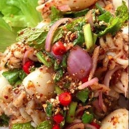 ลาบปลาหมึกหมูสับ