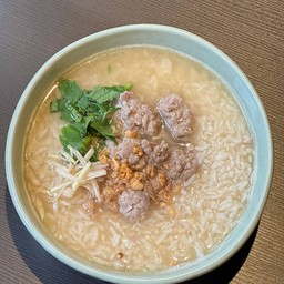 ข้าวต้มหมูสับ