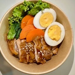 ข้าวและบะหมี่เทริยากิ by Amma