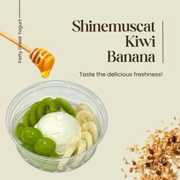 Greek yogurt x องุ่น x กล้วย x กีวี่