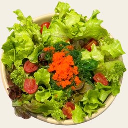 สลัดสาหร่ายไข่กุ้ง ราดน้ำสลัดโชยุยูสุ