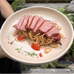 สปาเกตตีอกเป็ดรมควัน