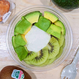 Greek yogurt x อะโวคาโด x กีวี่