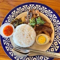 Khlong Lan Floral Park Food