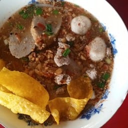 ก๋วยจั๊บร้านยาย