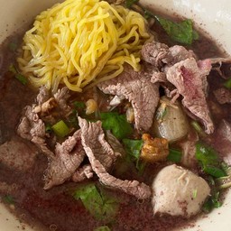 ก๋วยเตี๋ยวบะหมี่หมู