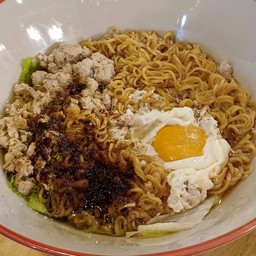 ไวไว บะหมี่เส้นเหนียว ในตำนาน ต้นตำรับ (หมูสับ)