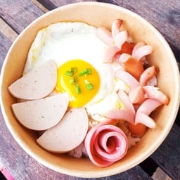 บ้านกระเพราข้าวไข่ข้น