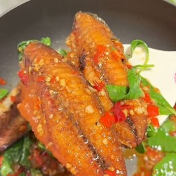 ปลาทูผัดโหรพาคู่ข้าวสวย2ถ้วย