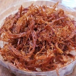 ข้าวเหนียวหมูฝอยคุณอ้อม