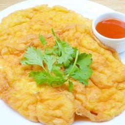 ข้าวไข่เจียวซอสกะเพรา