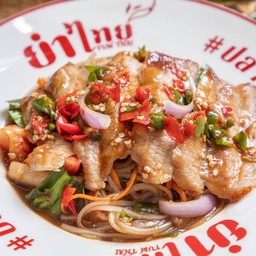 ยำเส้นเล็ก คอหมูย่างนัว