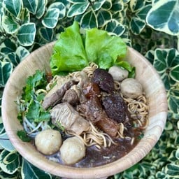 ก๋วยเตี๋ยวหม้อตุ๋น - เนื้อตุ๋น หมูตุ๋น