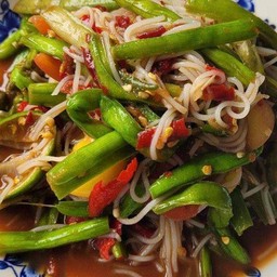 ตำขนมจีนผักก้านจอง