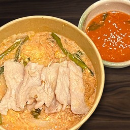 สุกี้น้ำหมู