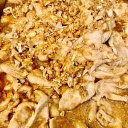 ไก่กระเทียม