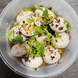 ลูกชิ้นเนื้อแซ่บ