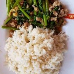 ผัดผักบุ้งหมูสับ