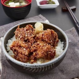 ข้าวหน้าไก่คาราเกะ