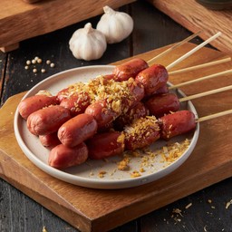 ไส้กรอกแดง 5 ไม้ แถม 1 ไม้