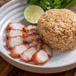 ข้าวผัดคลุกฝุ่น หมูสามชั้นทอดน้ำปลา จิ้มแจ่ว