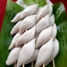 ลูกชิ้นปลารักบี้ ยำฟรี 1 ไม้