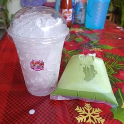ชาเขียวนม(แก้วโอ่ง)