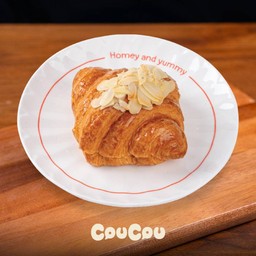 ALMOND CROISSANT