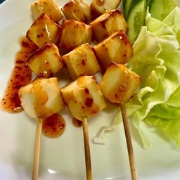 หมึกย่างไม้เด็ด ลูกชิ้นแซ่บ