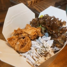 สดใสหมี่ไก่ฉีก