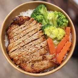 ข้าวสเต็กหมูพริกไทยดำ