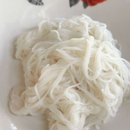 เส้นขนมจีนเปล่า