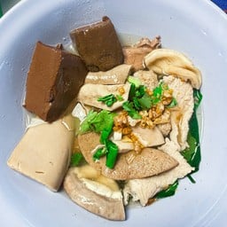 ต้มเลือดหมูคุณพ่อ