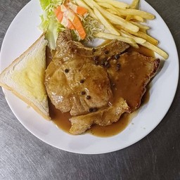 พอร์คชอพราดซอสพริกไทยดำ