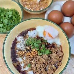 ข้าวต้มโบราณ บ้านแม่ (ร้านดังเมืองนนท์)