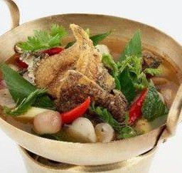 ต้มโคร้งปลาสลิดกรอบ