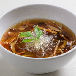 หูฉลามน้ำแดง