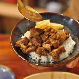 ชามกง หมูตุ๋นนุ่มละลาย รามคำแหง