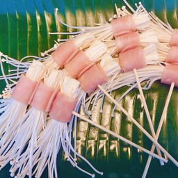 เห็ดเข็มพันเเฮมไก่