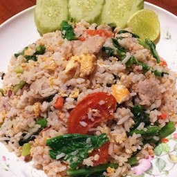 ข้าวกระเพรา&ยำแซ่บปากกระพือ