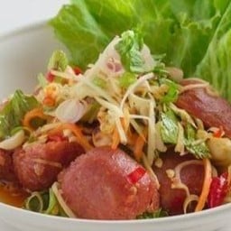 แหนมทรงเครื่อง