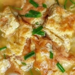 KH03.85  กึ่งบุพเฟต์  ข้าวไข่น้ำ 2 ฟอง /เลือกใส่เนื้อสัตว์ได้ไม่อั้น