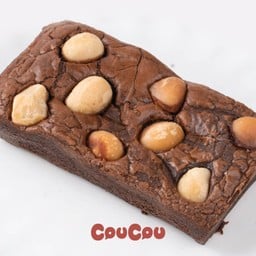 WALNUT FUDGE BROWNIE
