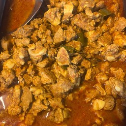 แกงคั่วกระดูกซี่โครงหมู