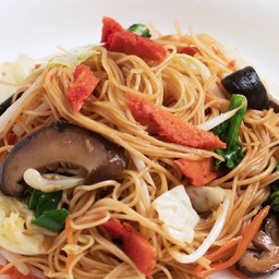 ผัดหมี่ฮ่องกงหมูแดง