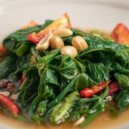 ส้มตำยอดมะระ