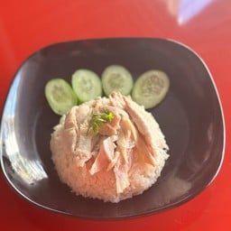 ข้าวมันไก่ หน้าโรงงานพัทยาฟู้ด อินดัสตรี จำกัด