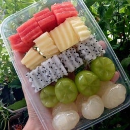 ผลไม้ปอกพร้อมทาน ร้านน้ำน้ำมนต์ ไม่มีสาขา ไม่มีหน้าร้าน