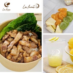 SET COMBO ข้าวหน้าหมูสามชั้น+ผลไม้สด+น้ำเลม่อน